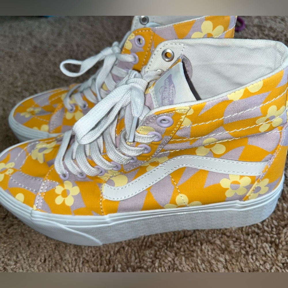 Vans platform high top sneakers! Flower print!